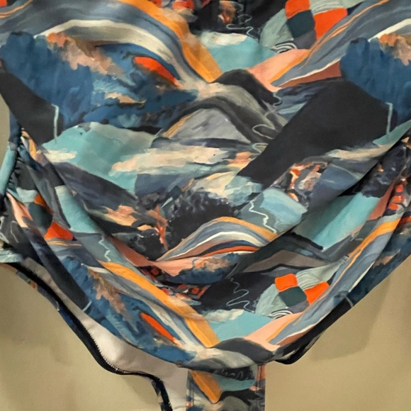 Axesea  Women’s Rashguard Long Sleeve Swimsuit - Picture 13 of 15